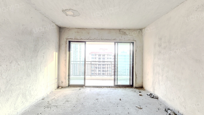 东域紫荆园二手房实景图