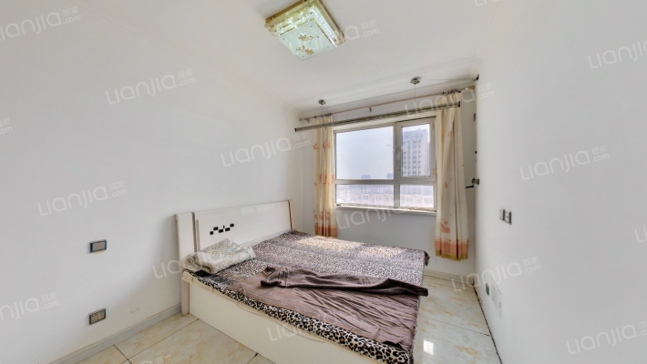 东方雅居一期二手房实景图