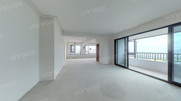 旭信翡翠滨江二手房实景图