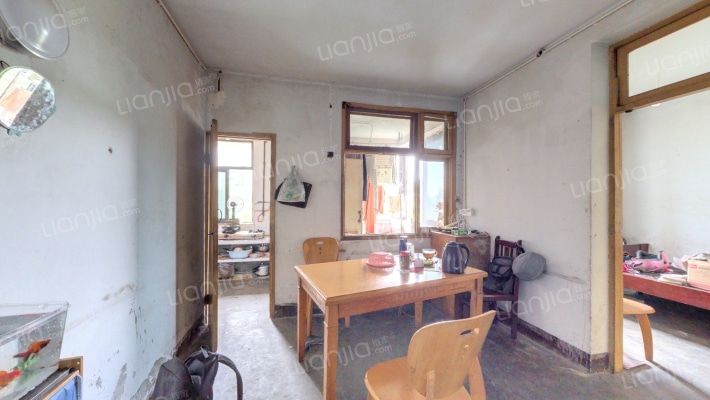 地勘物探七〇二院二手房实景图