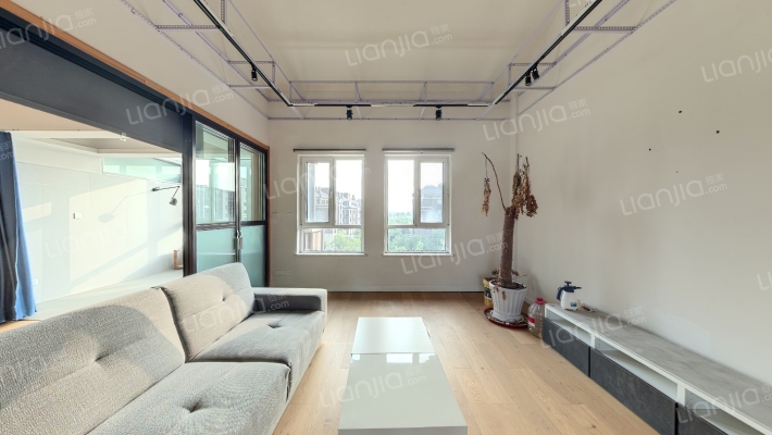 万科璞悦湾二手房实景图