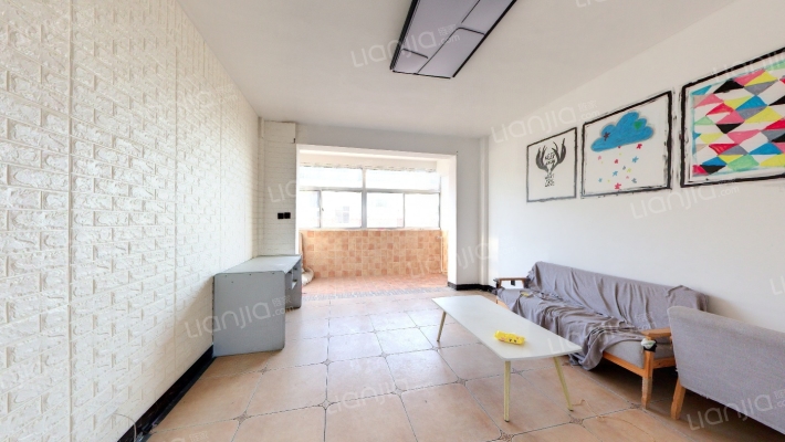 陆洋小区二手房实景图