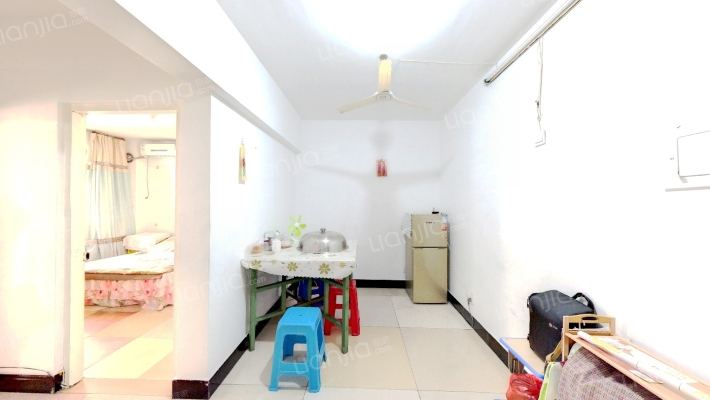 中亭街C区利业苑二手房实景图