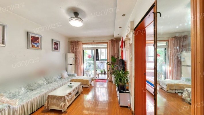 鸿兴苑二手房实景图