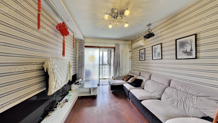 鲁能领秀城A区二手房实景图