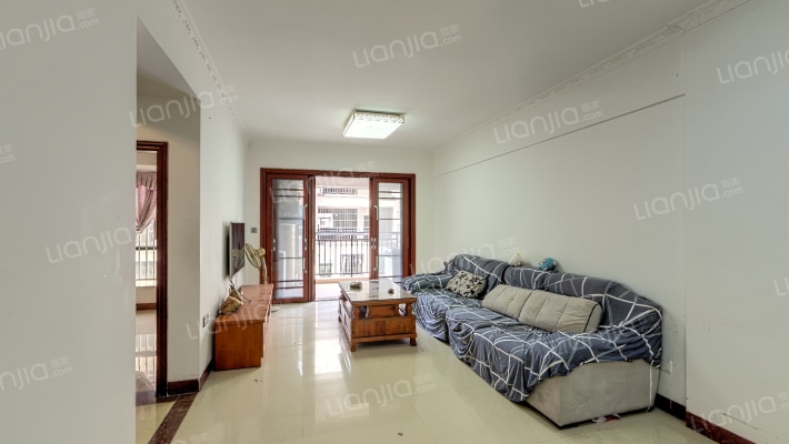 香槟公馆二手房实景图