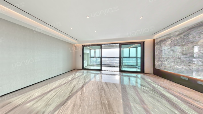 颐和铂樾府二手房实景图