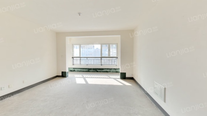 中南樾府二手房实景图