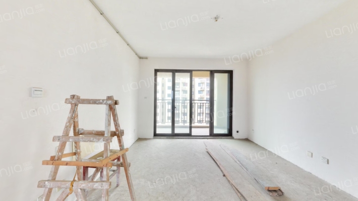 胜法佳苑二手房实景图