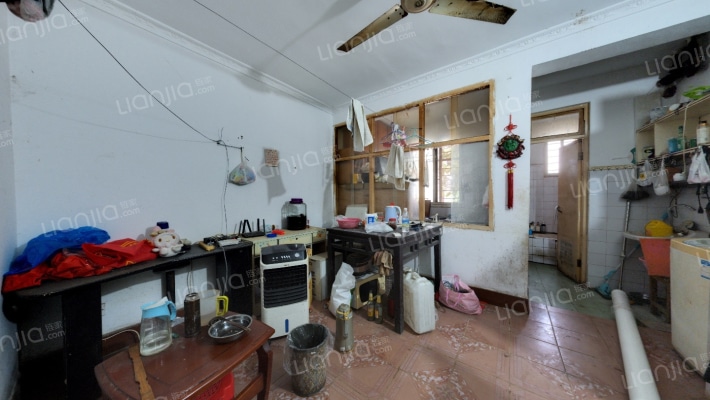 解放新村二手房实景图