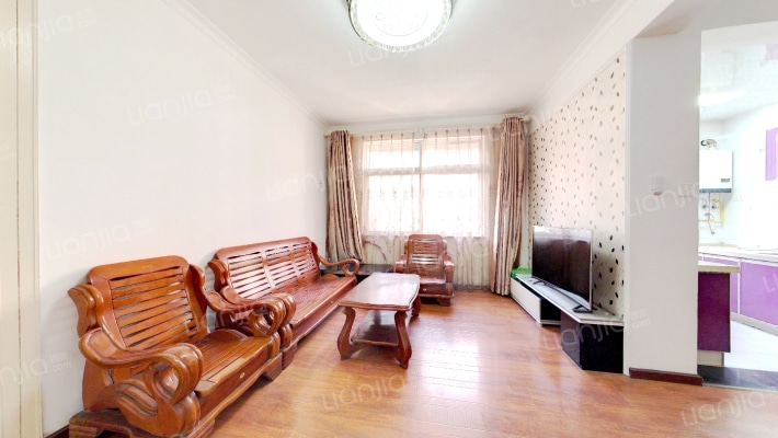 前进小区二手房实景图