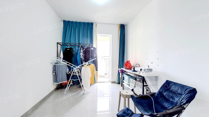 长江青年城B区二手房实景图