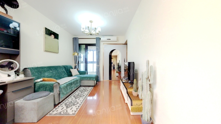 凯德都会晶彩二手房实景图