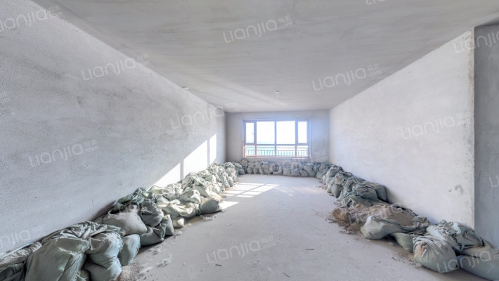 垠禄新界二手房实景图