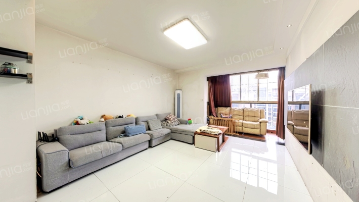 保利香雪山花园二手房实景图