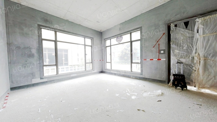 碧桂园山湖城珑熙岛二手房实景图