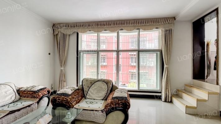 南景花園二手房实景图