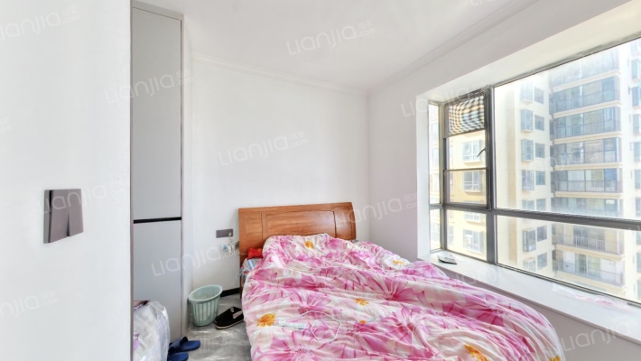 东麓锦苑二手房实景图