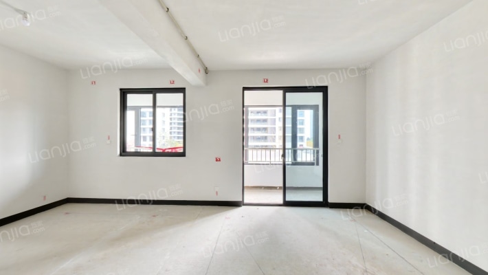 大诚外滩十里二手房实景图