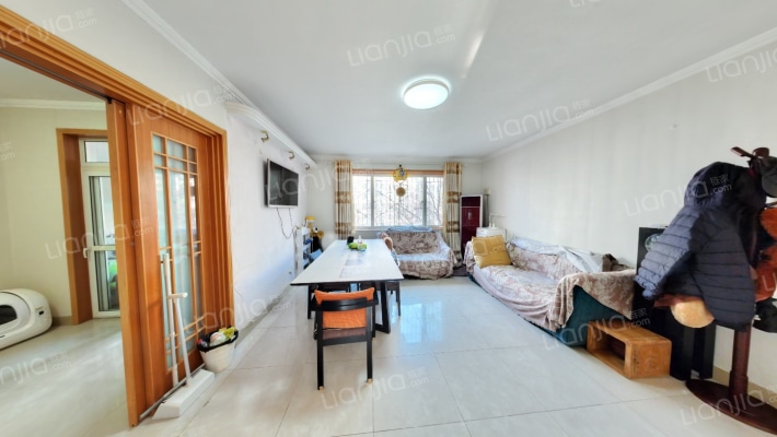 卧龙花园三区二手房实景图