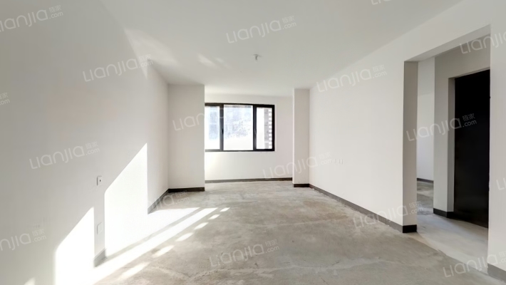 保利中央公园二手房实景图