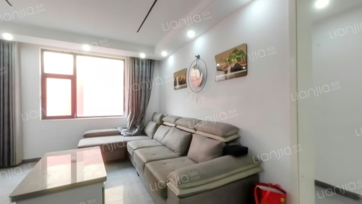 东方家园二手房实景图