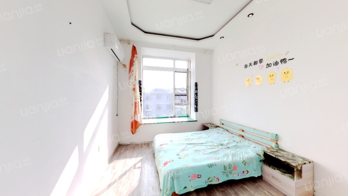 鸿泽馨苑二手房实景图