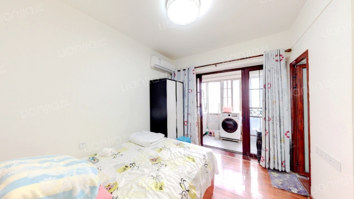 嘉鸿花园二手房实景图