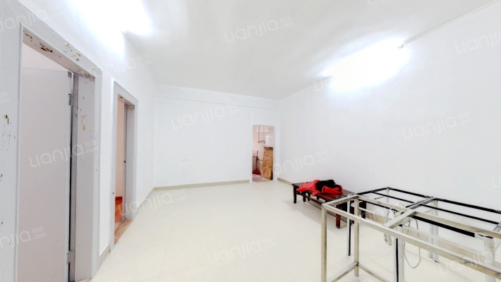 鸿财大厦二手房实景图