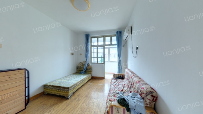 新华六村二手房实景图