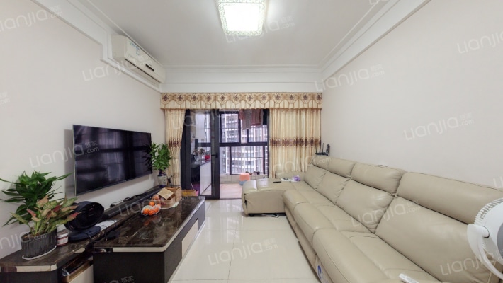 财富世家公园里二手房实景图