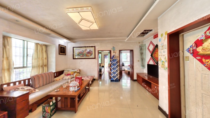 中南汽车世界二手房实景图