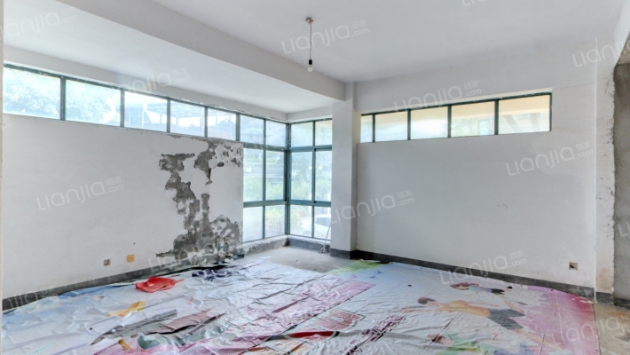 青城山语间二手房实景图