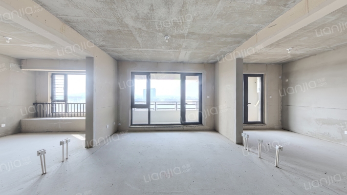 保利·明玥春江二手房实景图