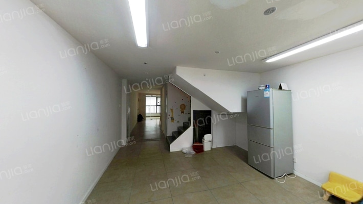 恒隆国际二手房实景图