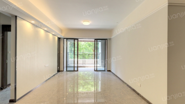 雅居乐珑玥二手房实景图