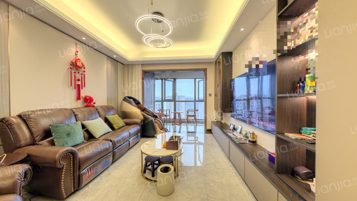 云樾名邸二手房实景图