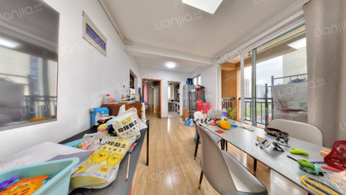 都市阳光华苑二手房实景图