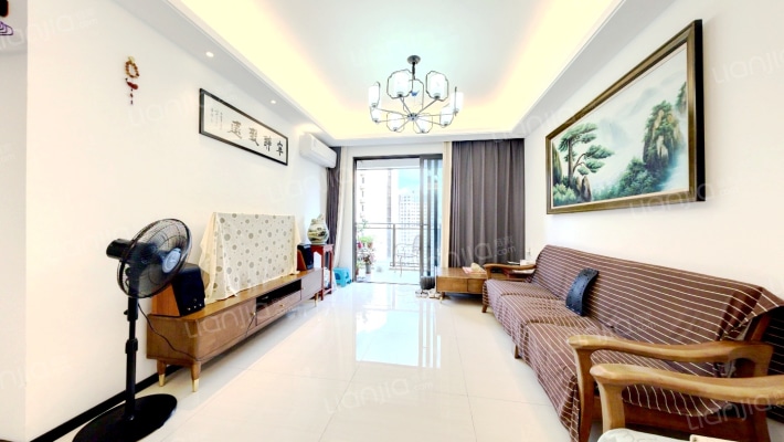 龙光玖龙府二手房实景图