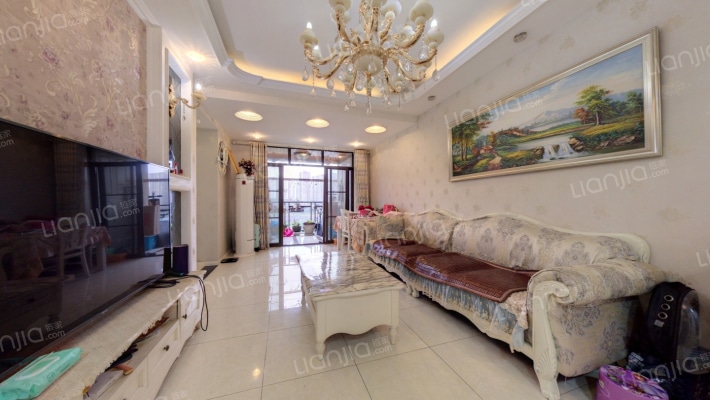 凤凰湾驭城二手房实景图