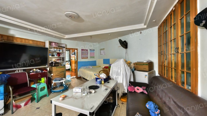 锦泰花园二手房实景图