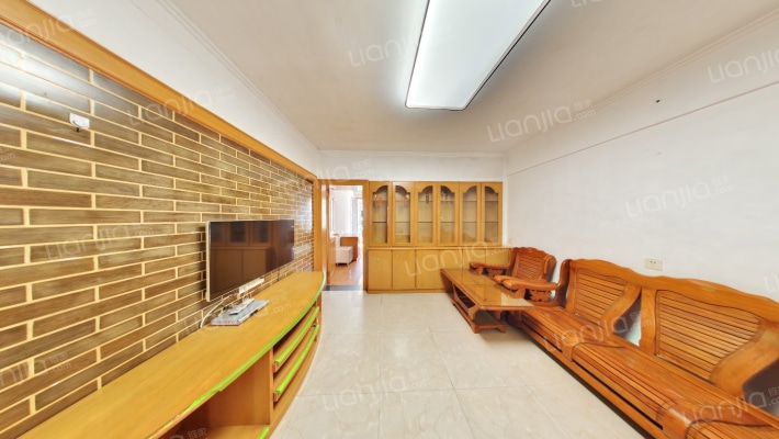 中亭街嘉惠苑二手房实景图