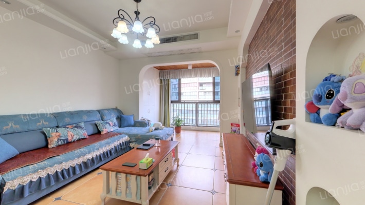 领地凯旋公馆二手房实景图