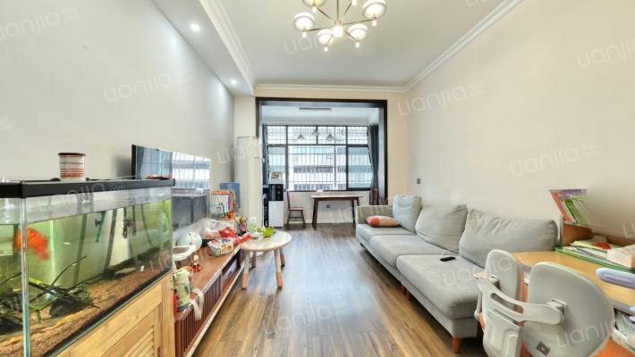 玉双路1号二手房实景图