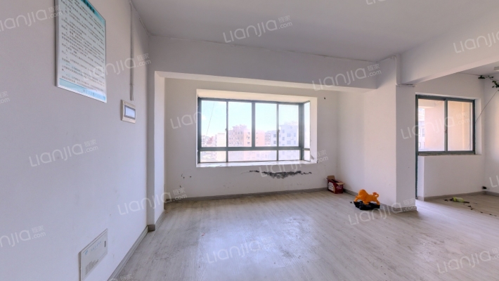 江南雅园二手房实景图