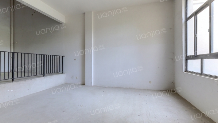 歌德岛二手房实景图