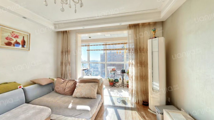 珠峰国际花园二手房实景图