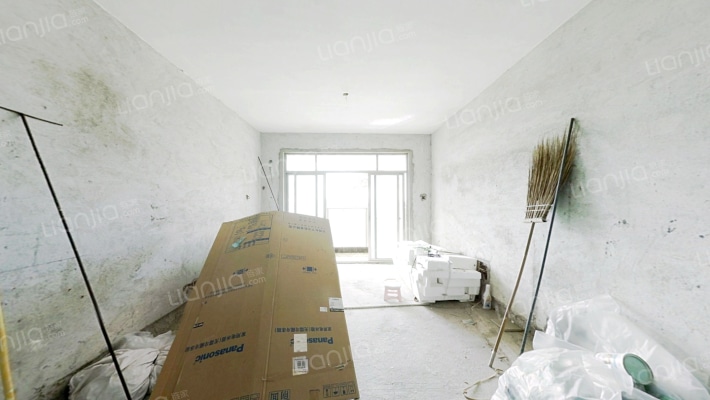 新俊湖苑二手房实景图