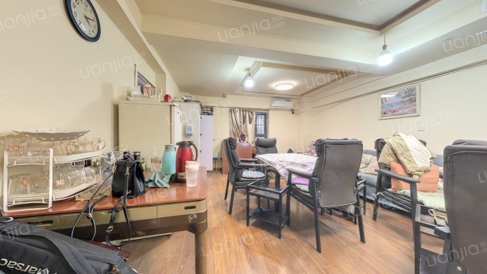 唐宁国际二手房实景图