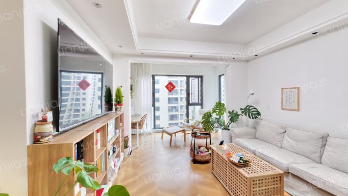 鑫远玲珑雅苑二手房实景图